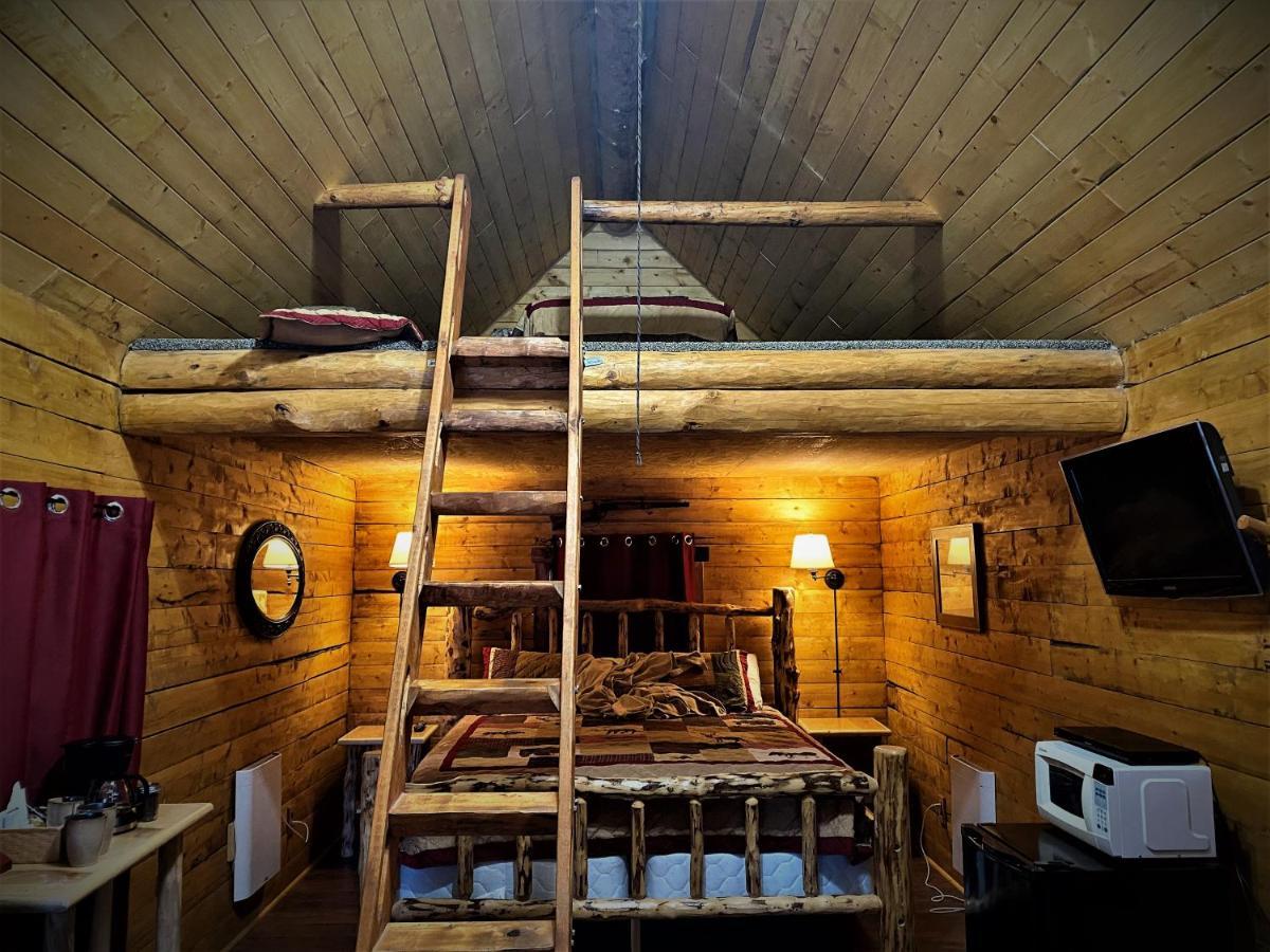 Alaska Creekside Cabins In Seward Bagian luar foto